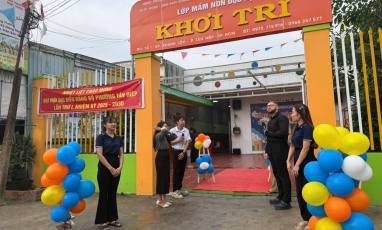 Không gian cổng trường