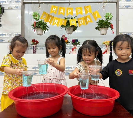 Thí Nghiệm: Cơn Mưa Mùa Hè