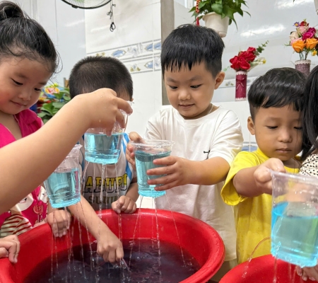 Thí Nghiệm: Cơn Mưa Mùa Hè