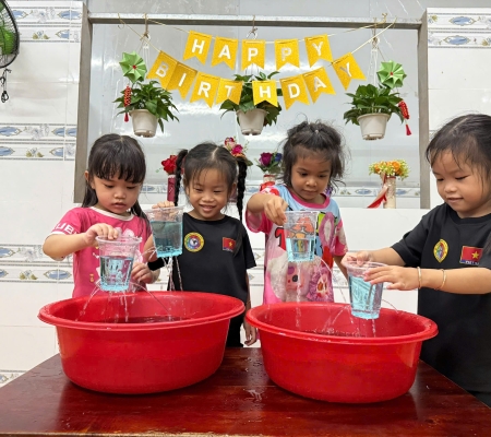 Thí Nghiệm: Cơn Mưa Mùa Hè