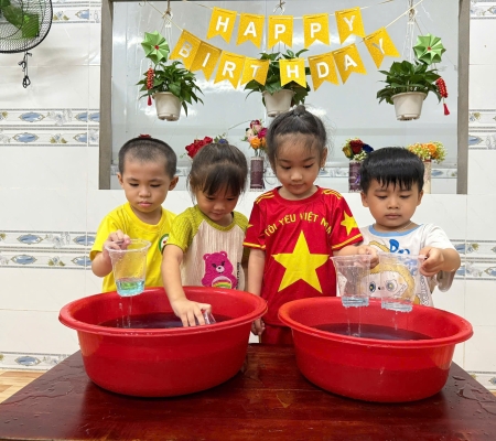 Thí Nghiệm: Cơn Mưa Mùa Hè